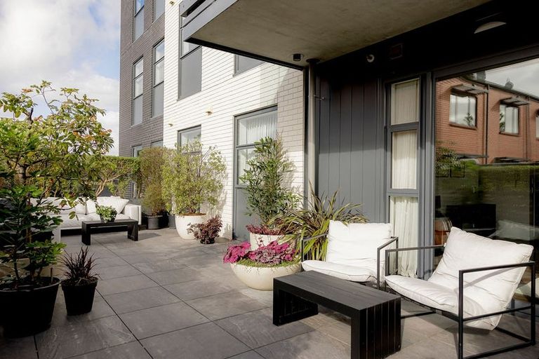 Photo of property in 1/2g Onekiritea Road, Hobsonville, Auckland, 0616