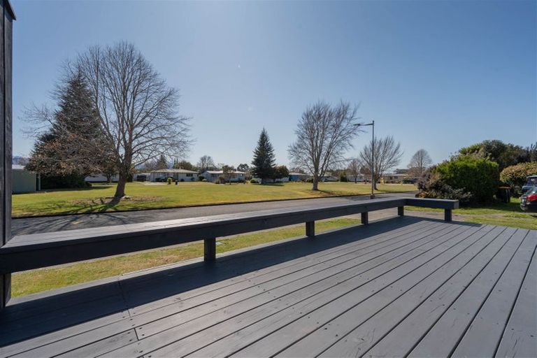 Photo of property in 26 Mararoa Drive, Manapouri, 9679