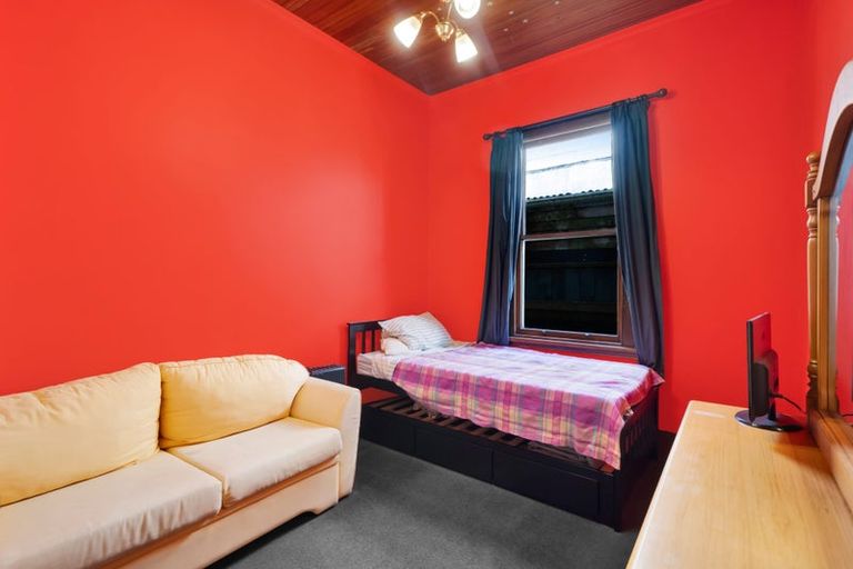 Photo of property in 54 Disraeli Street, Hawera, 4610