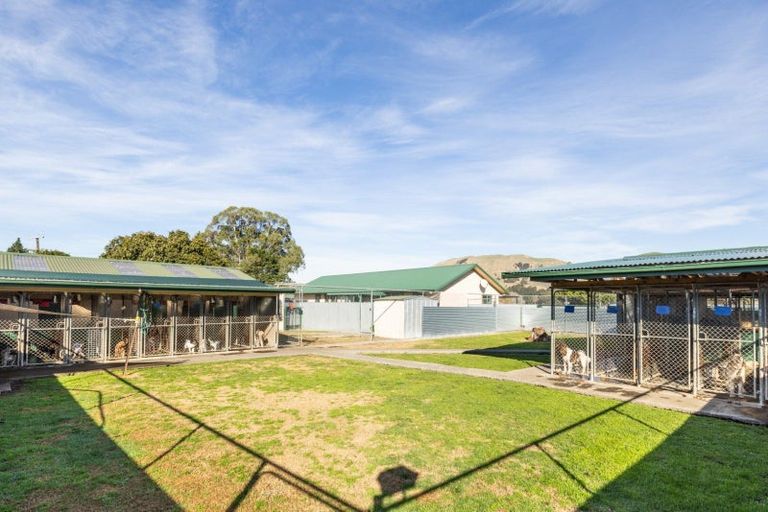 Photo of property in 5 Ellis Wallace Road, Eskdale, Napier, 4182