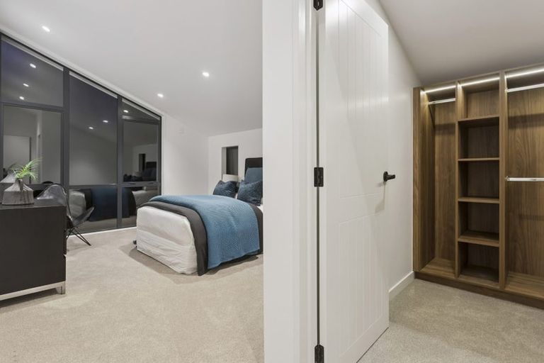 Photo of property in 3b Serrata Place, Browns Bay, Auckland, 0630