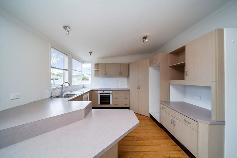 Photo of property in 22 Grey Street, Hawera, 4610