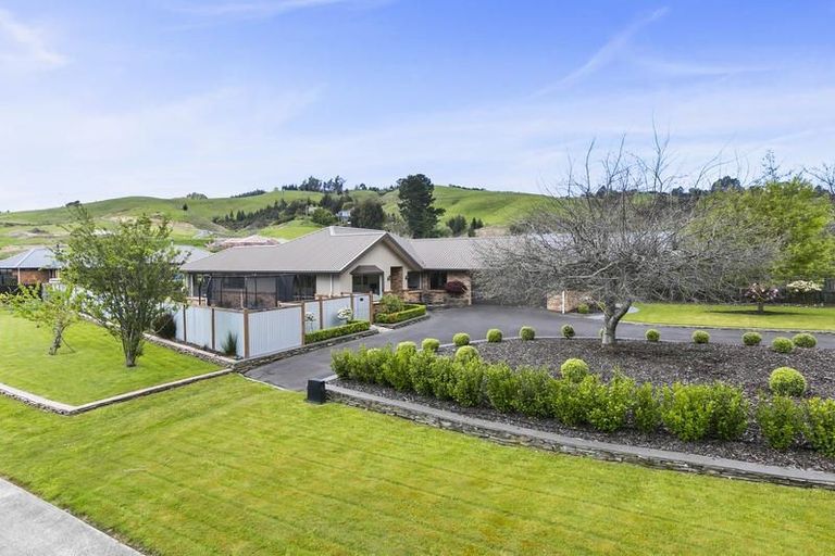 Photo of property in 33 Woodland Avenue, Mosgiel, 9024