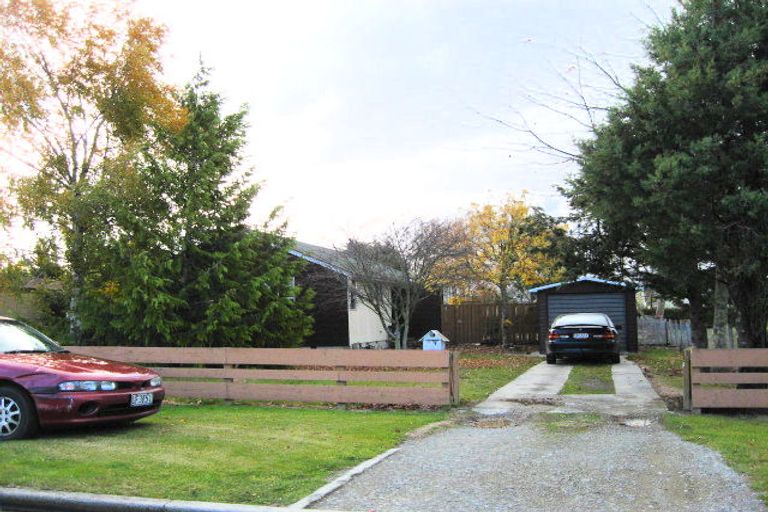 Photo of property in 21 Roseness Street, Palmerston, 9430