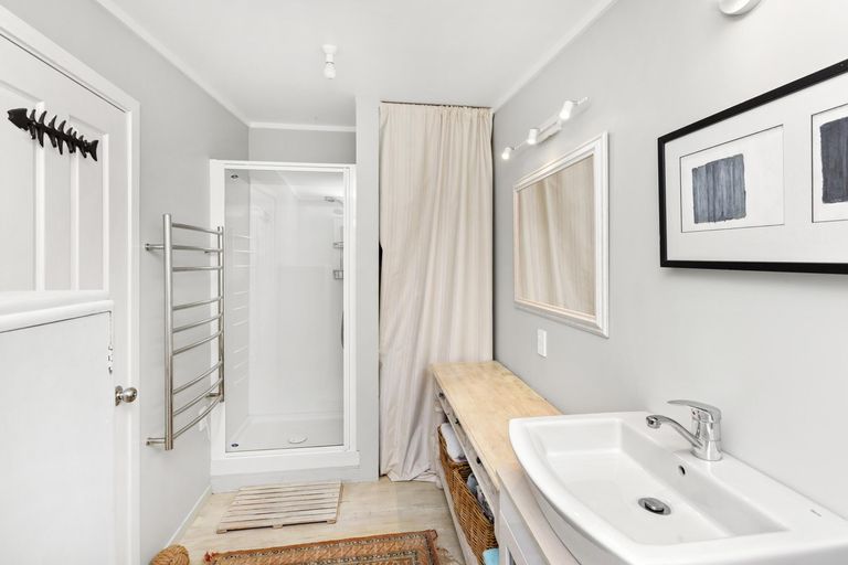 Photo of property in 15 Rose Street, Raglan, 3225