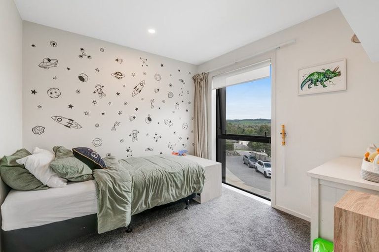 Photo of property in 35a St James Avenue, Helensville, 0800