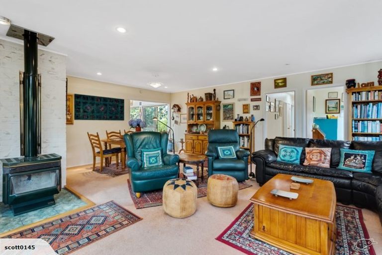 Photo of property in 18 Glengarry Avenue, Manly, Whangaparaoa, 0930