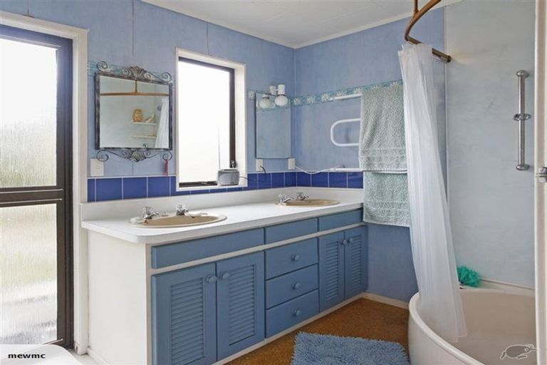 Photo of property in 3 Caroline Heights, Omaha, 0986