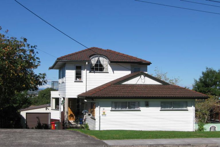 Photo of property in 9 Hepburn Road, Glendene, Auckland, 0602