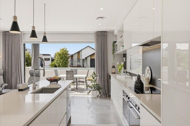 Photo of property in 6 Sarcodia Place, Papamoa Beach, Papamoa, 3118