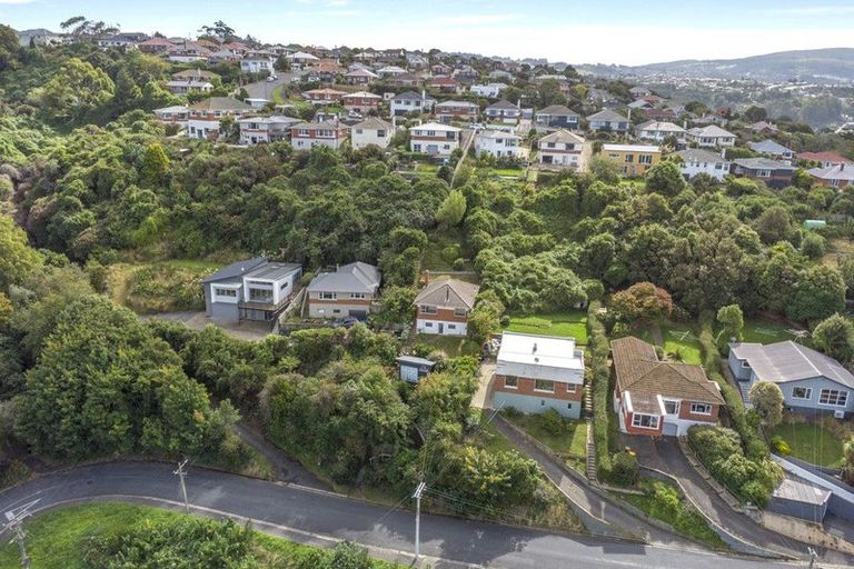 Photo of property in 30 Seaview Terrace, Kew, Dunedin, 9012