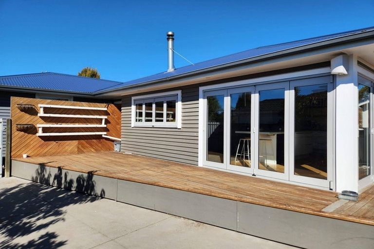 Photo of property in 115 Wainoni Road, Avondale, Christchurch, 8061