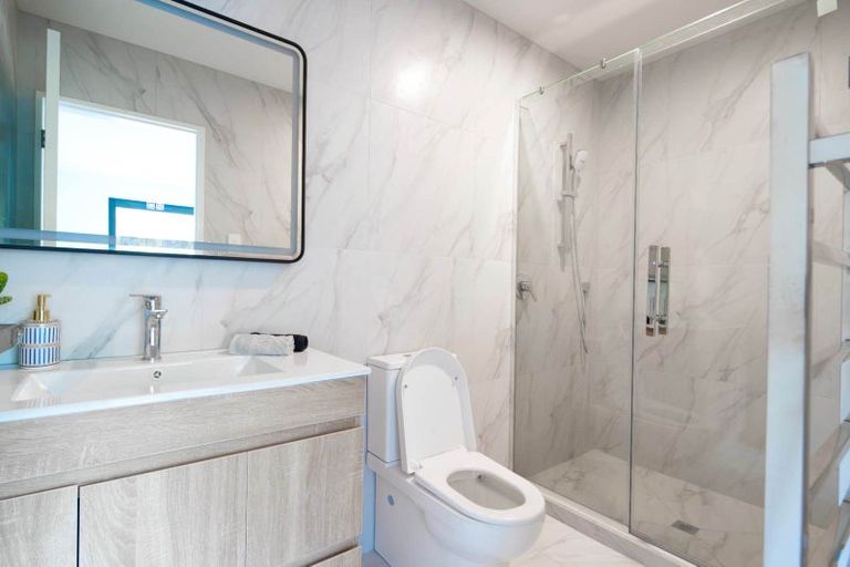 Photo of property in 29 Korokio Lane, Henderson, Auckland, 0612