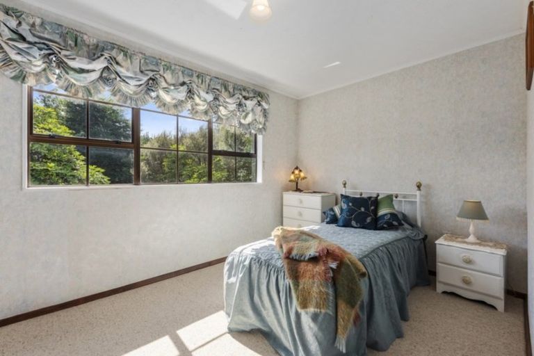 Photo of property in 242 Plateau Road, Te Marua, Upper Hutt, 5018