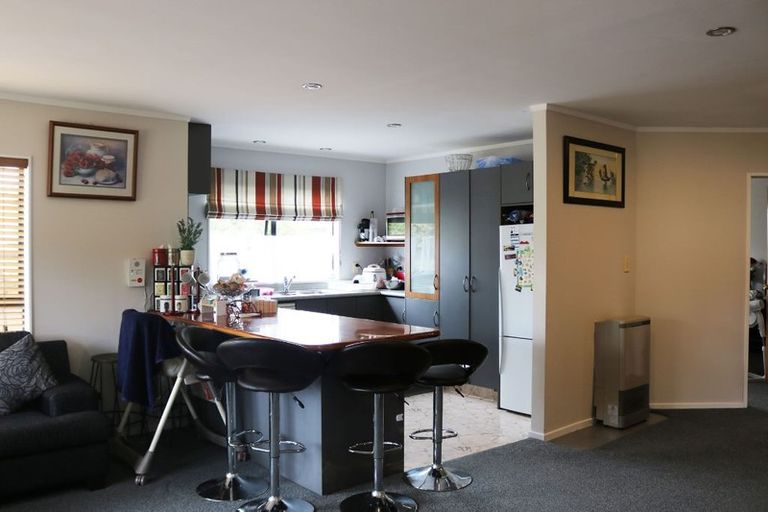 Photo of property in 2/38 Porutu Street, Fairfield, Lower Hutt, 5011