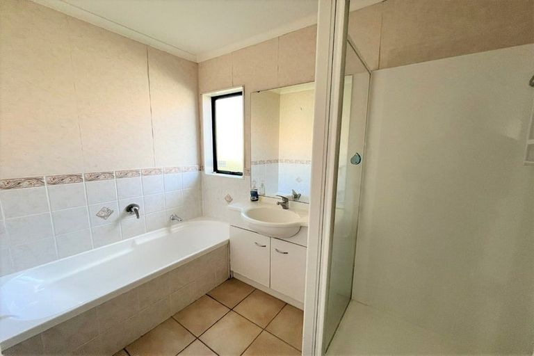 Photo of property in 23 Courtvale Place, Flat Bush, Auckland, 2019