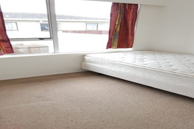 Photo of property in 1/5 Sharland Avenue, Manurewa, Auckland, 2102