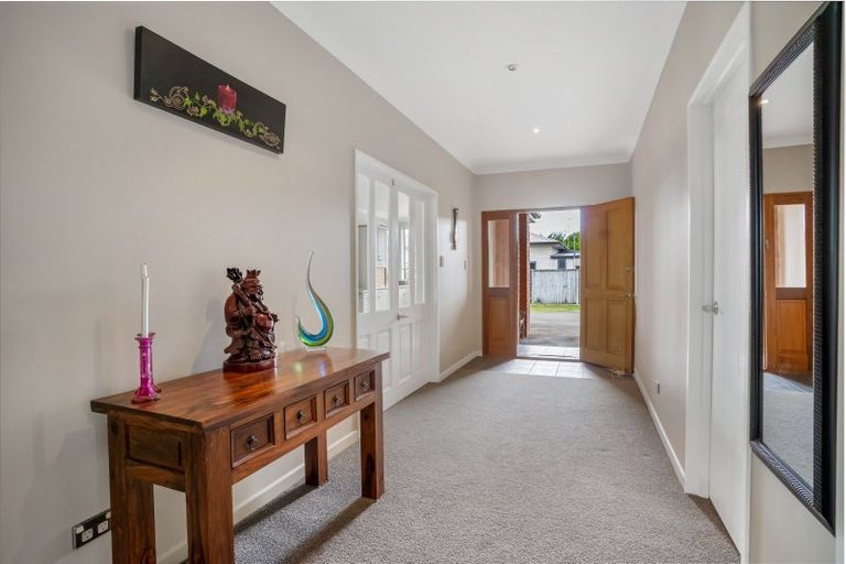 Photo of property in 29 Church Street, Winton, 9720