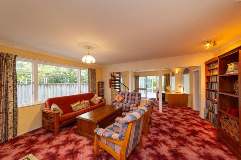 Photo of property in 4 Seaton Court, Hokowhitu, Palmerston North, 4410
