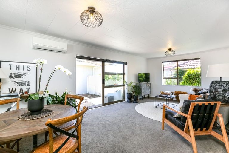 Photo of property in 504 Devon Street East, Strandon, New Plymouth, 4312