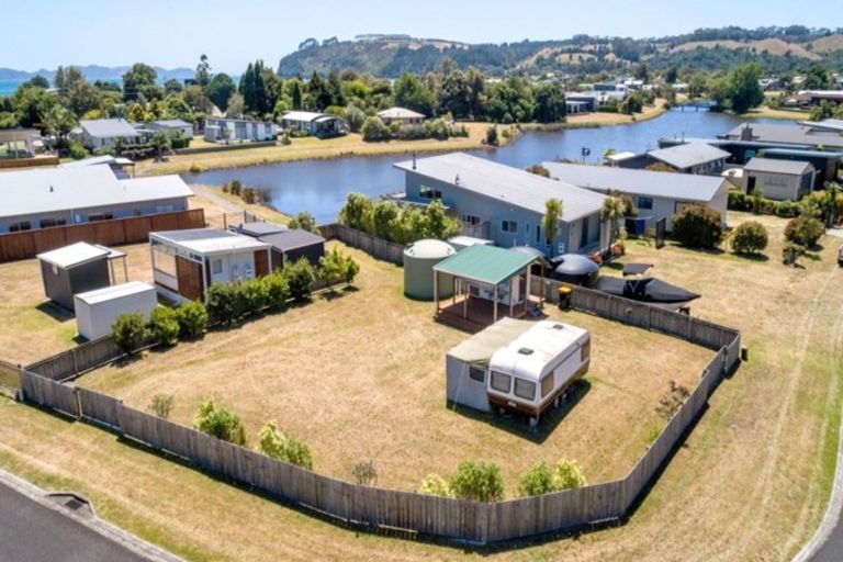 Photo of property in 21 Scott Drive, Cooks Beach, Whitianga, 3591