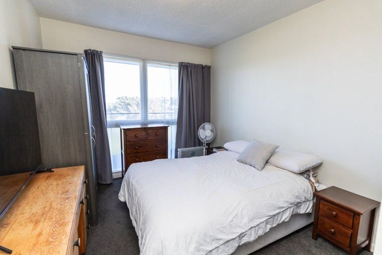 Photo of property in Finnimore Apartments, 23 Finnimore Terrace, Vogeltown, Wellington, 6021