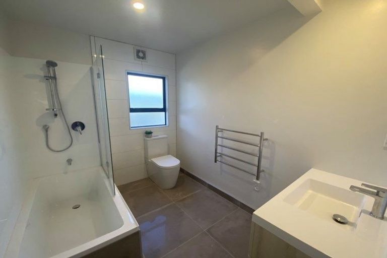 Photo of property in 115 Queens Road, Waikanae Beach, Waikanae, 5036