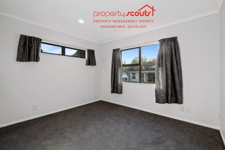 Photo of property in 551 Swanson Road, Ranui, Auckland, 0612