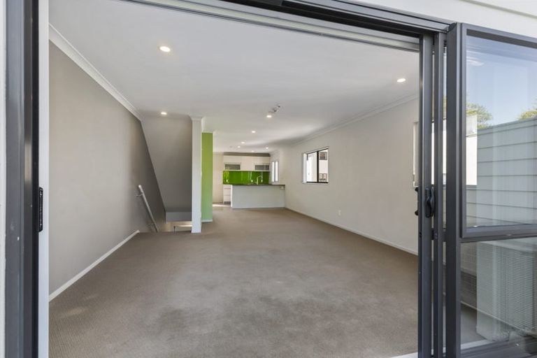 Photo of property in 11/46 Carlos Drive, Flat Bush, Auckland, 2016