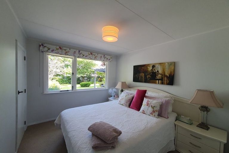 Photo of property in 112 Napier Road, Havelock North, 4130