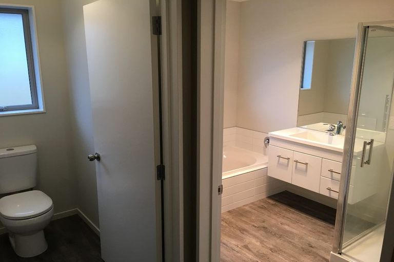 Photo of property in 11a Centennial Avenue, Riccarton, Christchurch, 8041