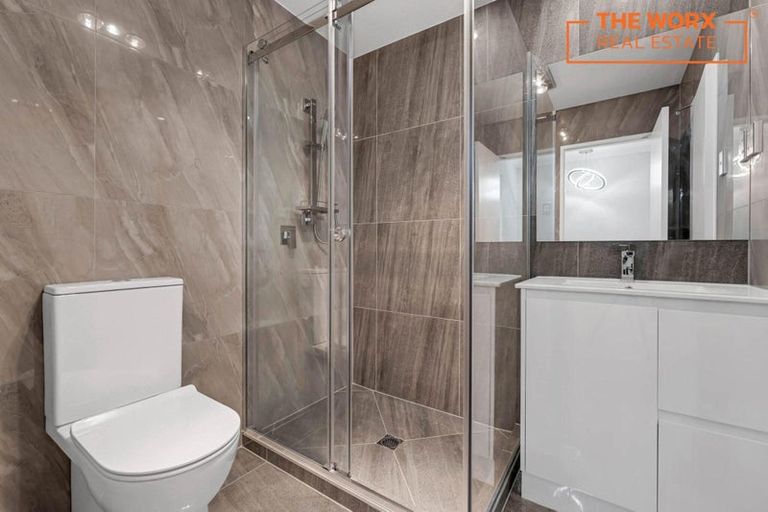 Photo of property in 25b Leaver Place, Weymouth, Auckland, 2103