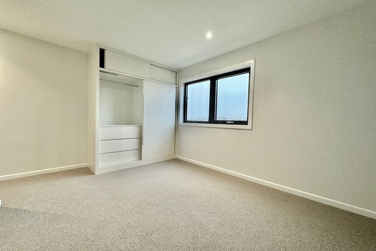 Photo of property in 40 Farranfore Road, Opaheke, 2113