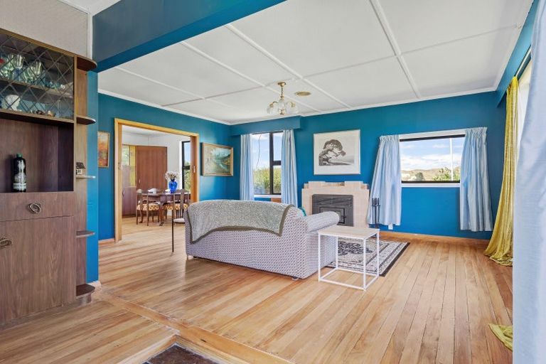 Photo of property in 72 Oparatai Road, Mangatainoka, Pahiatua, 4982