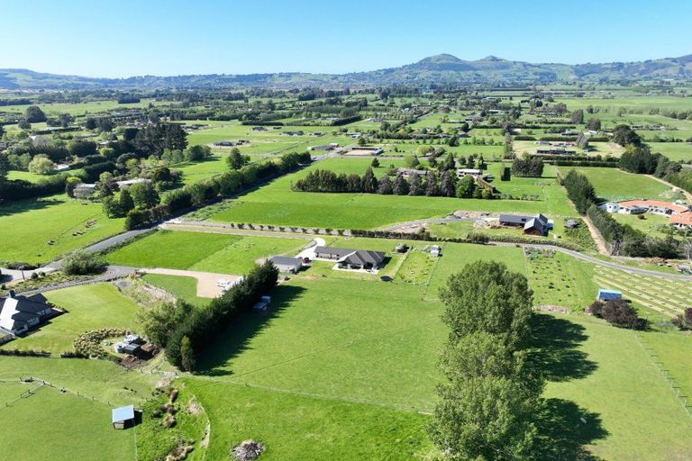 Photo of property in 30 Tara Hills Drive, North Taieri, Mosgiel, 9092