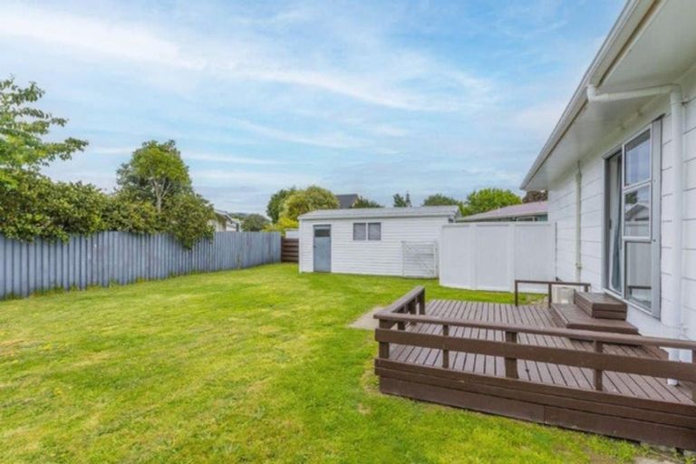 Photo of property in 37 Parakai Street, Paraparaumu, 5032