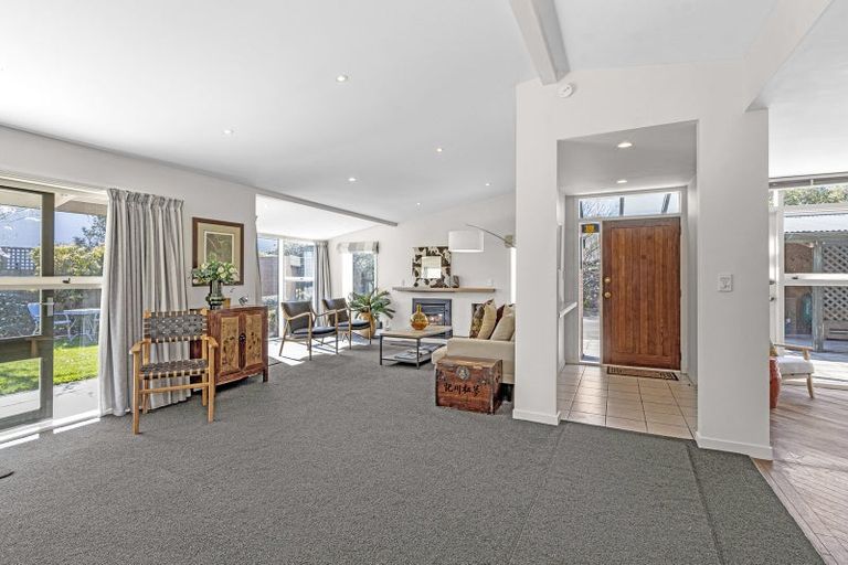 Photo of property in 53a Garreg Road, Bryndwr, Christchurch, 8052