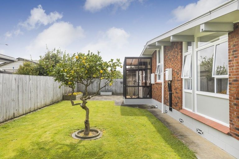 Photo of property in 43 Paisley Street, Awapuni, Palmerston North, 4412