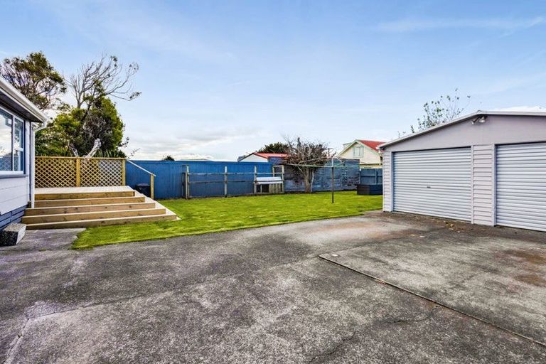 Photo of property in 48 Campbell Street, Hawera, 4610