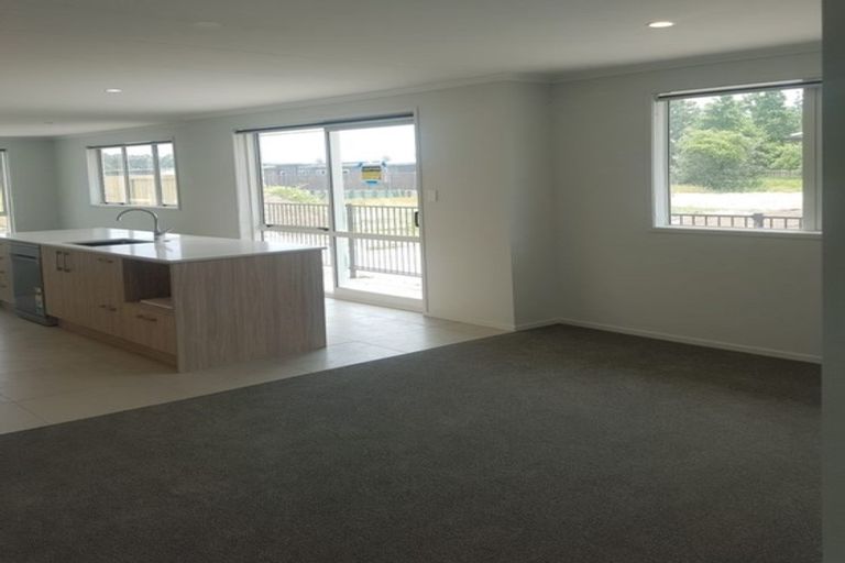 Photo of property in 35 Fontana Street, Papamoa, 3118