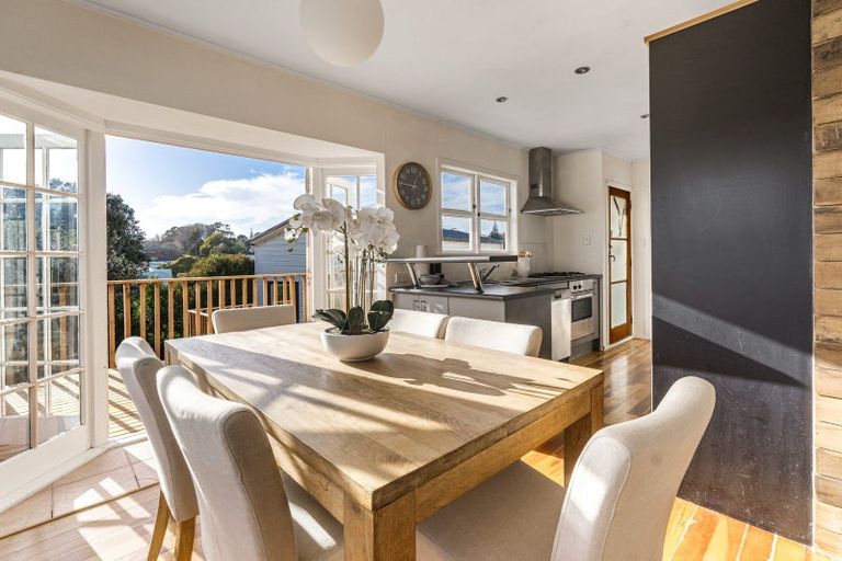 Photo of property in 115 Stanley Road, Glenfield, Auckland, 0629