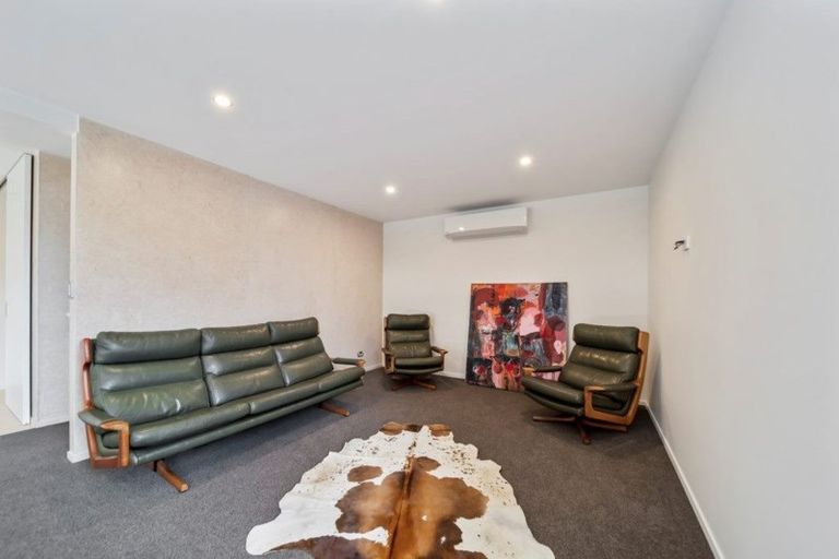 Photo of property in 28c Bayly Road, Moturoa, New Plymouth, 4310