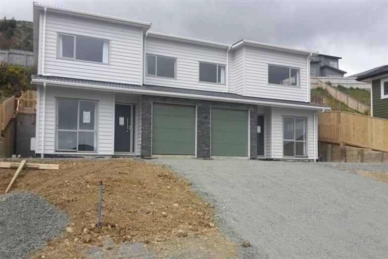 Photo of property in 9a Madeira Close, Whitby, Porirua, 5024