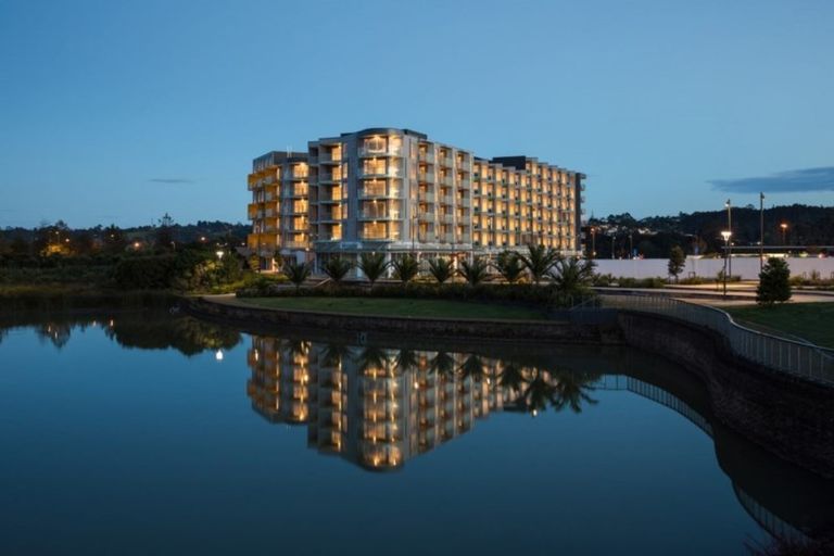 Photo of property in 604/27 Don Mckinnon Drive, Albany, Auckland, 0632