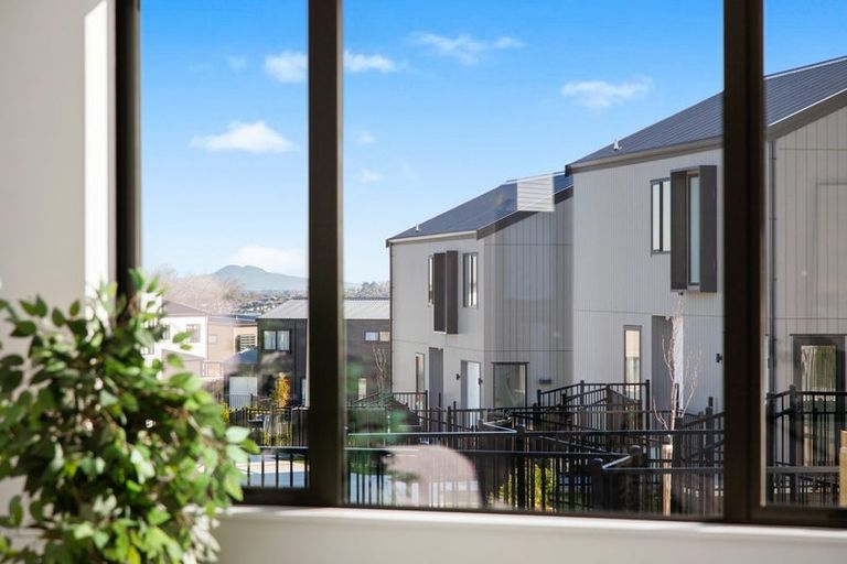 Photo of property in 3 Koura Road, Flat Bush, 2019