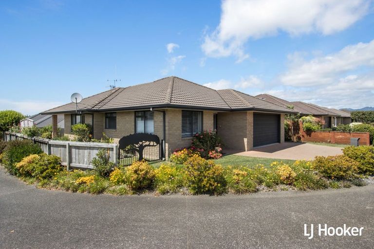 Photo of property in 33 Malta Crescent, Katikati, 3129