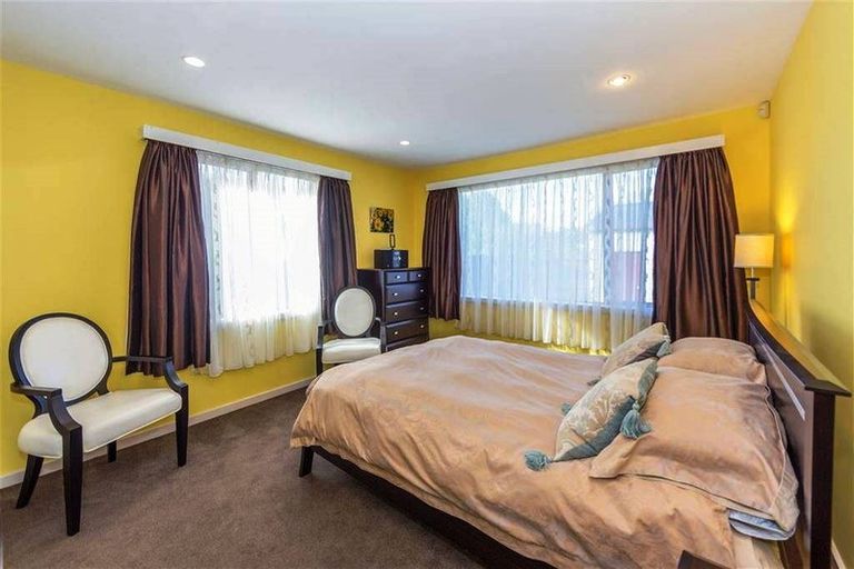 Photo of property in 51 Balgay Street, Upper Riccarton, Christchurch, 8041