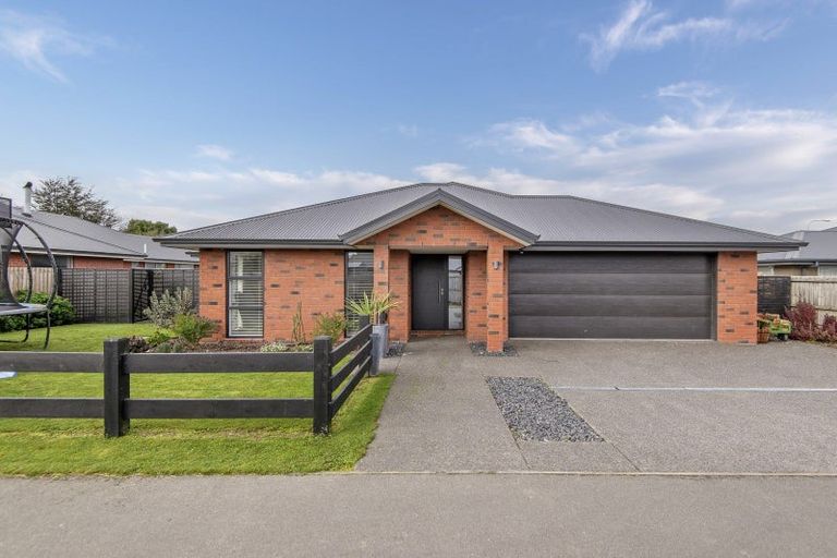 Photo of property in 13 Walter Place, Kirwee, Darfield, 7571
