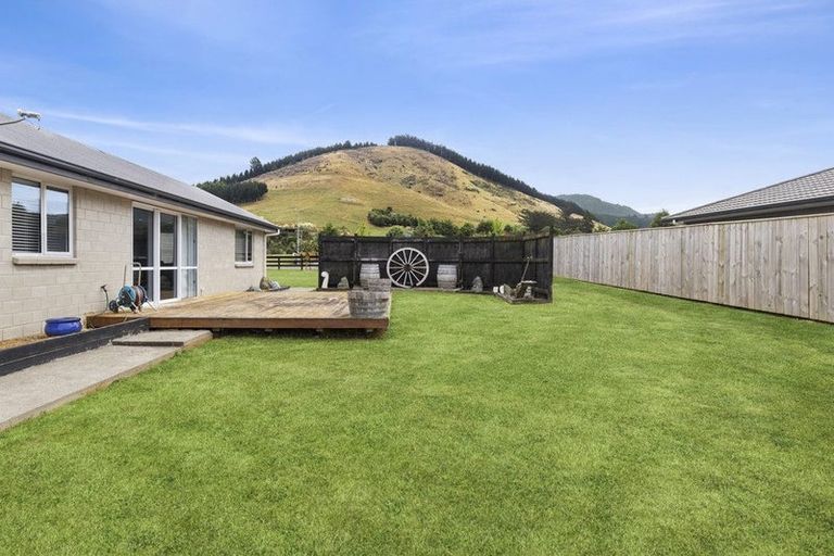 Photo of property in 11 Robertson Mill Place, Rai Valley, 7194