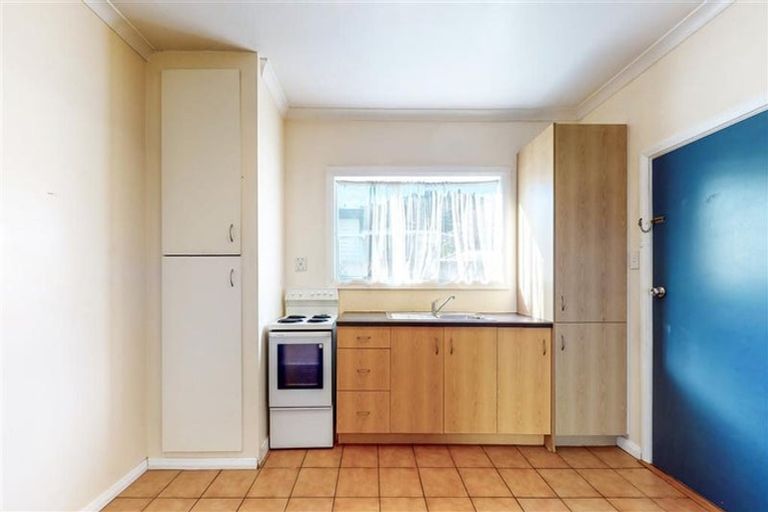 Photo of property in 2/13 Faulke Avenue, Wainuiomata, Lower Hutt, 5014